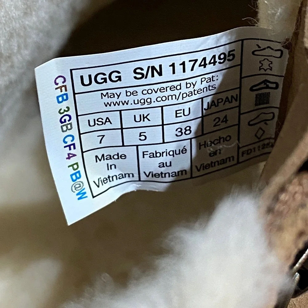 UGG Calimuze Ultra Mini Slip On‎ Chestnut Suede Platform Lug Boot 1174495 Size 7